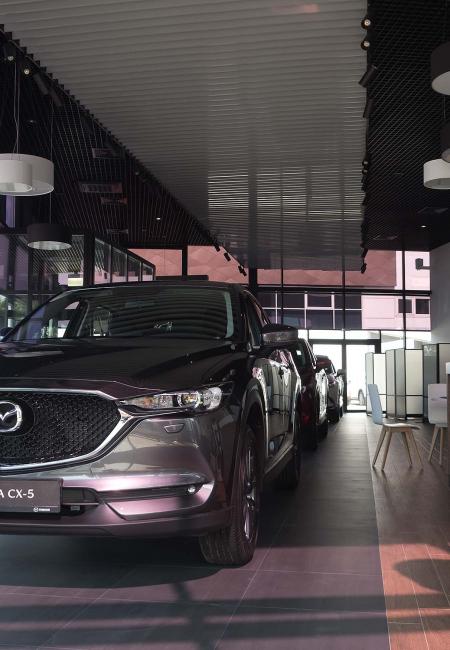 Ремонтные работы в автосалоне Mazda